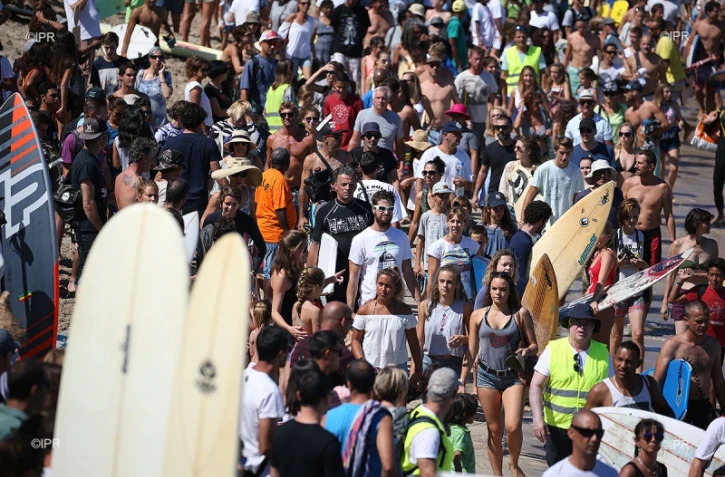 nou\'t tout dans la mer