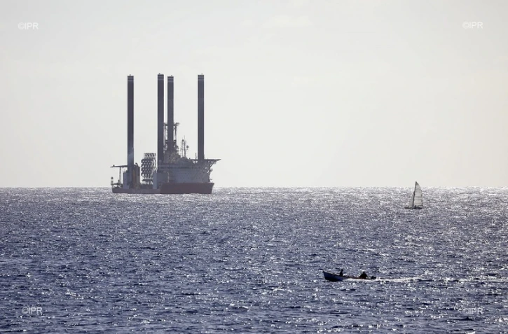  Un bateau de ravitaillement offshore au large du Port 