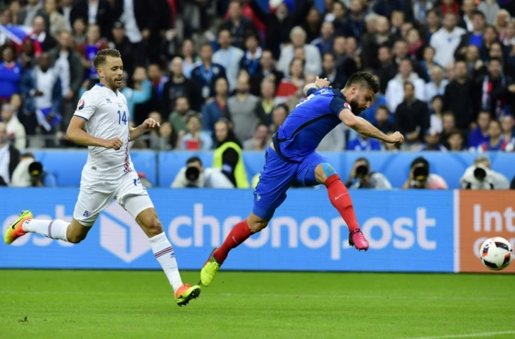Olivier Giroud ouvre le score pour la France face Ă l'Islande en quart de l'Euro, le 3 juillet 2016 au Stade de France