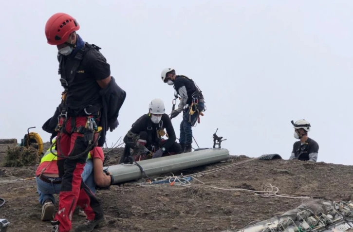 Réparation des antennes réseau du Cirque de Mafate