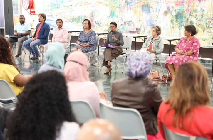 saint-denis vacances en pied d'immeubles