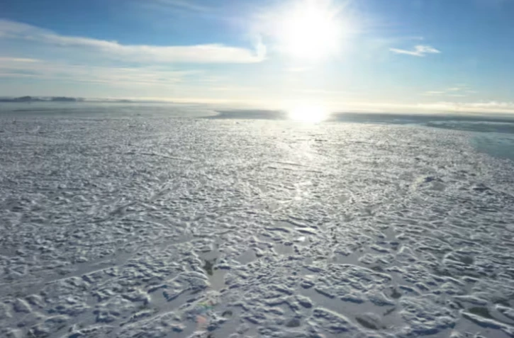 La banquise près de l'île canadienne de Devon, dans l'archipel arctique, le 27 septembre 2015 ( AFP / Clement Sabourin )