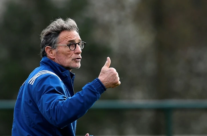 Guy Noves, alors entraîneur du XV de France, lors d'un entraînement, le 17 mars 2017 à Marcoussis, à la veille du match du Tournoi des Six nations contre le pays de Galles