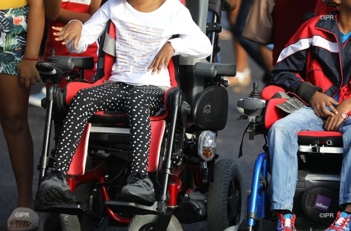 enfants handicapés école