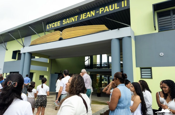 Région : Inauguration du lycée Saint Jean-Paul II à Bras-Panon 