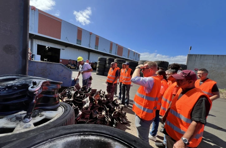 Territoire de l'Ouest : des jeunes demandeurs d'emplois découvrent les métiers de Solyval
