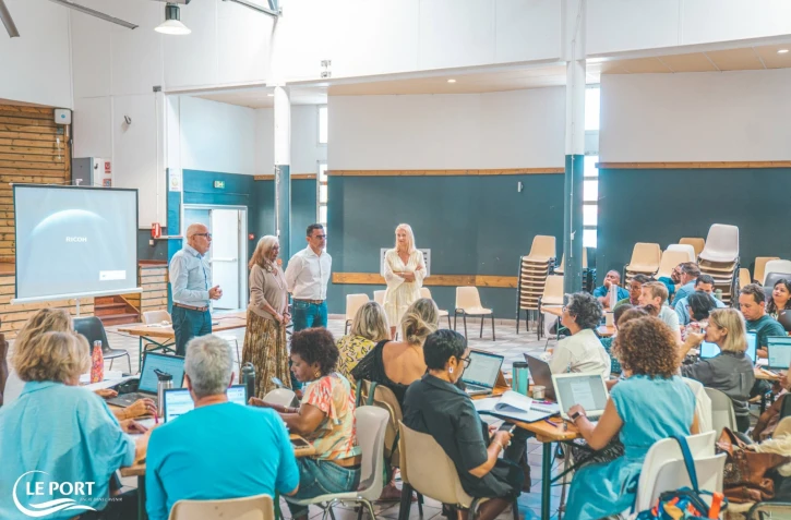 Le Port : le maire, Olivier Hoarau, rencontre les directeurs d’école