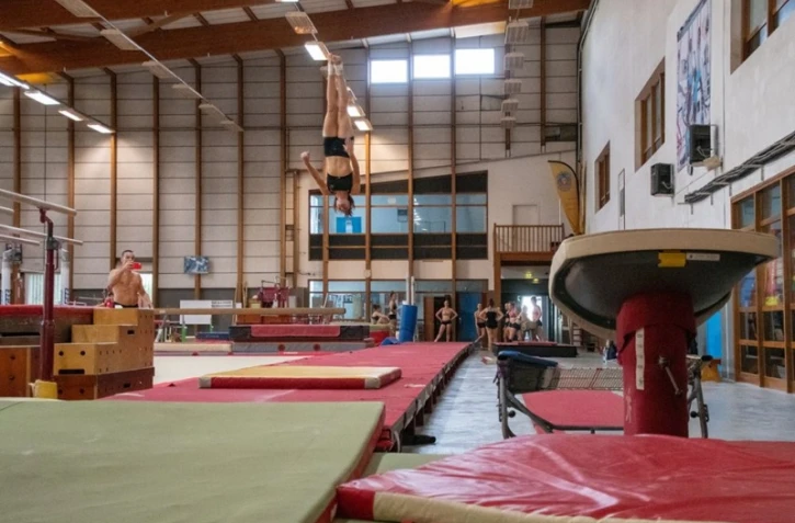 Tumbling, gymnastique, discpline, haut niveau