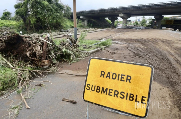 Radier submergée au Gol Saint-Louis