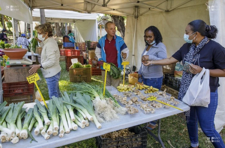Le Département organise un marché Péi au Jardin de l'Etat