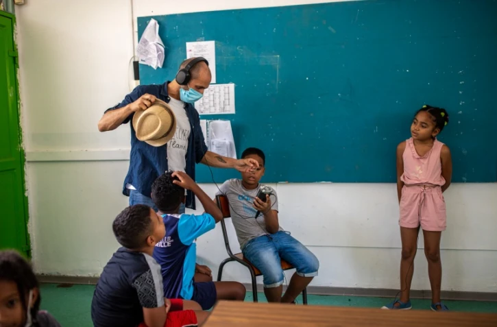 Le Port : les enfants des centres de loisirs decouvrent le cinéma
