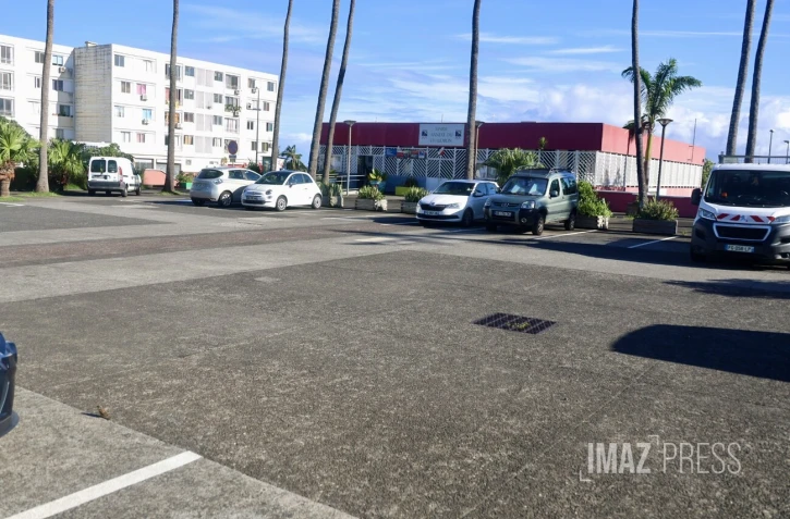 Saint-Denis : attaque armée au Chaudron, un jeune dans un état grave [?]