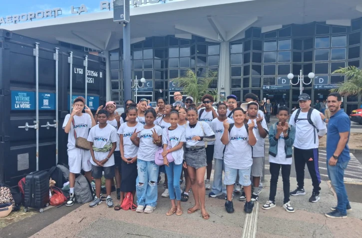 Saint-Paul : 20 jeunes s’envolent pour un séjour culturel à Mayotte