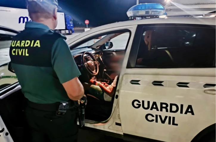 Espagne : un enfant laissé sur une aire d'autoroute, les passagers se rendent compte 140 kilomètres plus loin