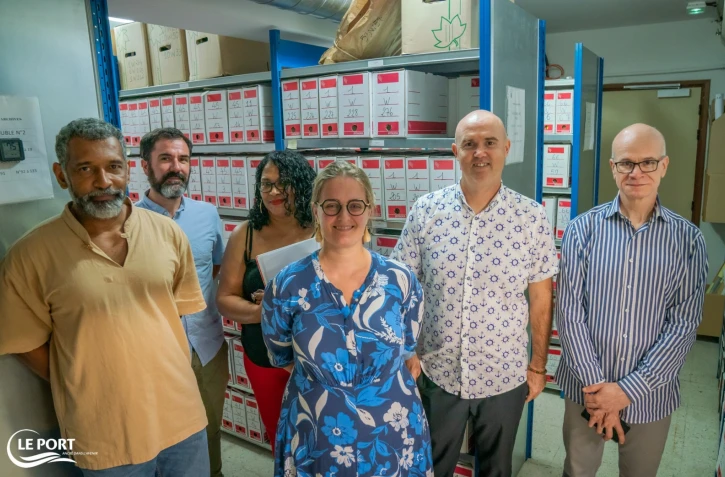 Le Port : la directrice des Archives départementales en visite
