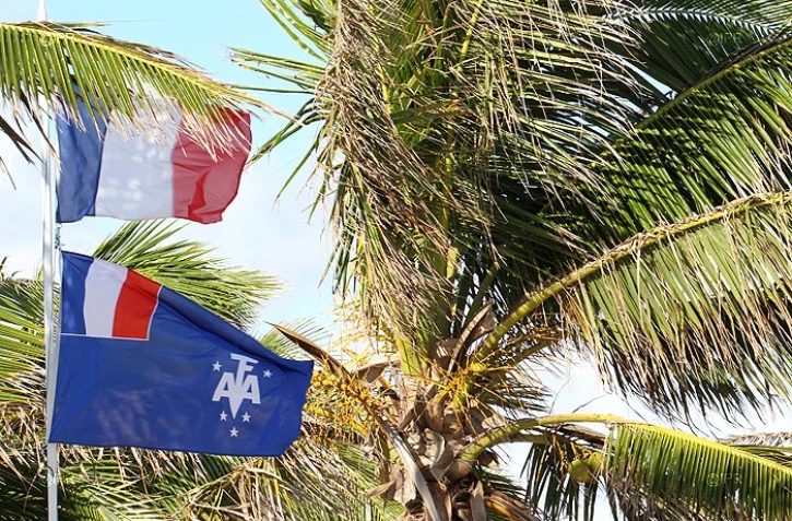  îles-Eparses