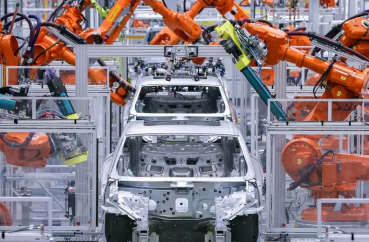 Le tout-électrique à partir de 2035 était une mesure environnementale phare de l'Union européenne Image : Ronny Hartmann/AFP