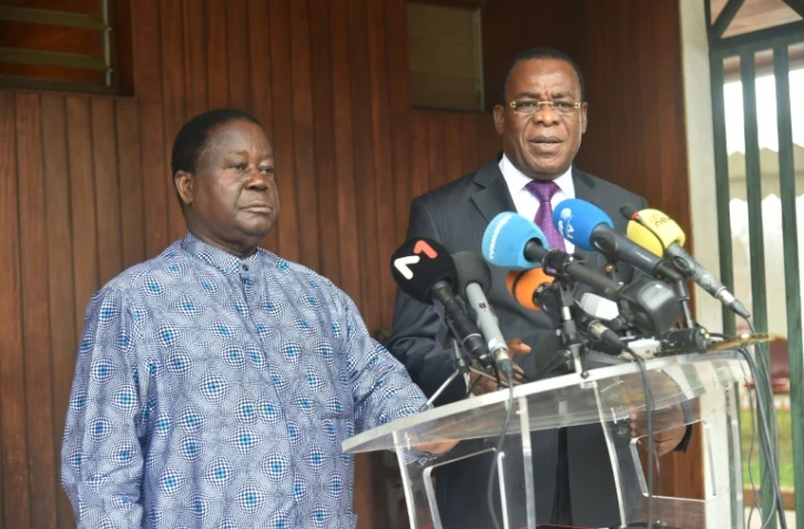 Deux candidats de l'opposition Konan Bédié (g) et Pascal Affi N'Guessan (d), s'expriment pour appeller au boycott de Abidjan, le 15 octobre 2020