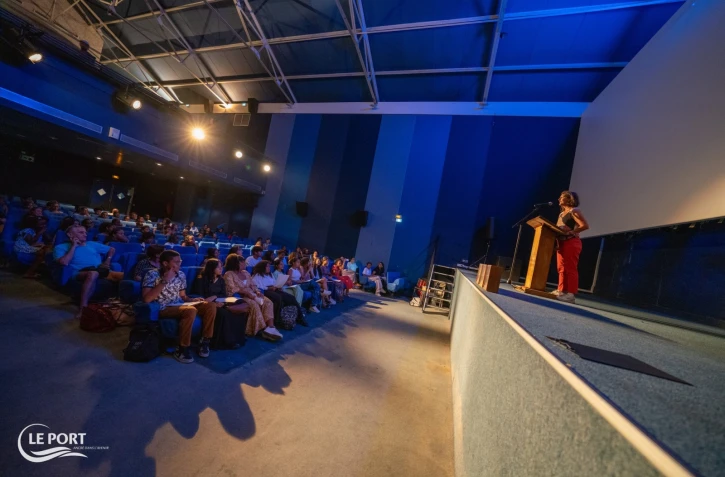Le Port : Rencontres éloquentes