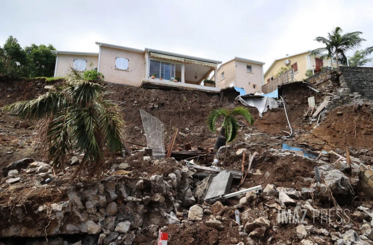 Cyclone Bela la Possession