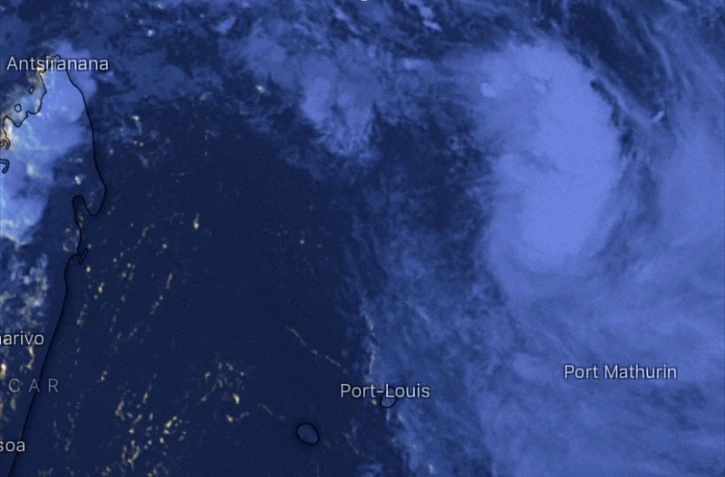 La Réunion est en pré-alerte cyclonique