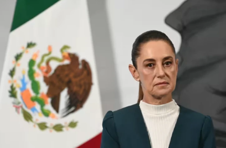 Le président Claudia Sheinbaum lors d'une conférence de presse à Mexico, le 13 octobre 2025 ( AFP / YURI CORTEZ )