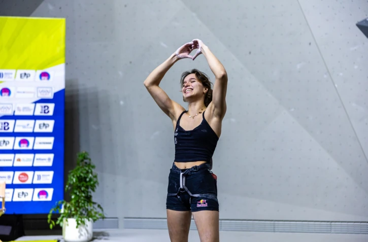 Escalade : Oriane Bertone qualifiée pour les Jeux Olympiques de Paris 2024 [?]