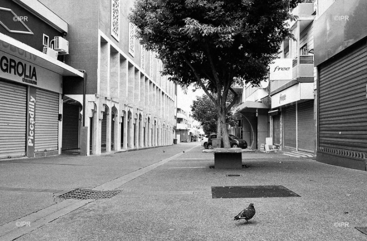 Saint-Denis rue vide