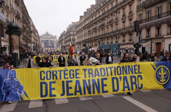Environ 500 personnes commémorent Jeanne d'Arc à l'appel de l'Action française 