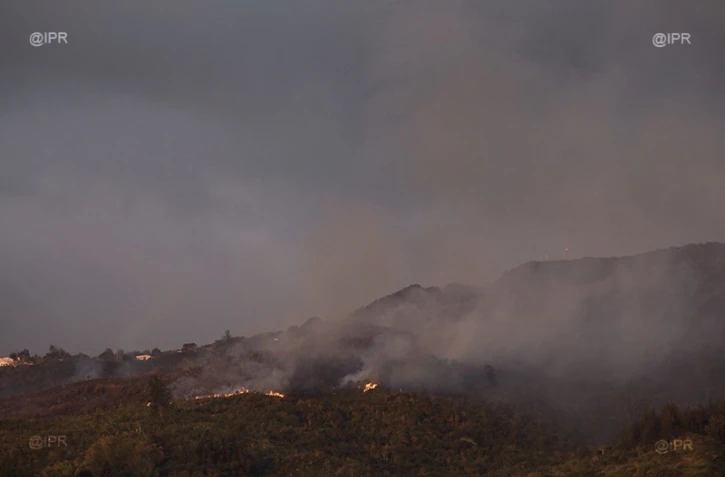 Feu de brousailles dans les Hauts de la Possession