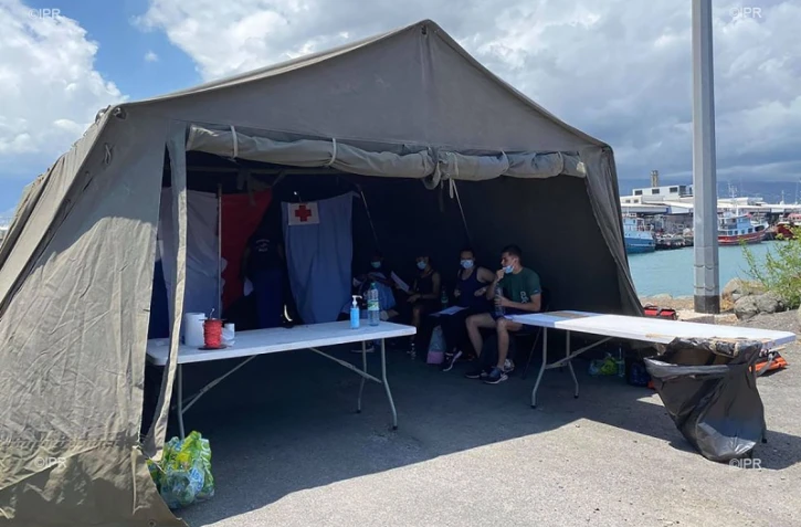 La Marine s'entraîne à secourir la population en cas de cyclone