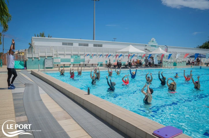 Le Port : le public au rendez-vous pour découvrir les activités de la piscine municipale
