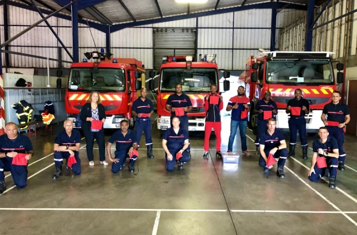 Saint-Louis : l'association Boska distribue des masques aux familles des pompiers