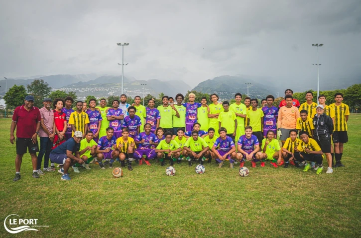  Le Port : hommage aux anciens de l’AS Jeanne d’Arc lors d’une journée de football interclubs