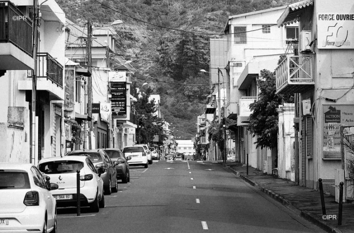 Saint-Denis rue vide
