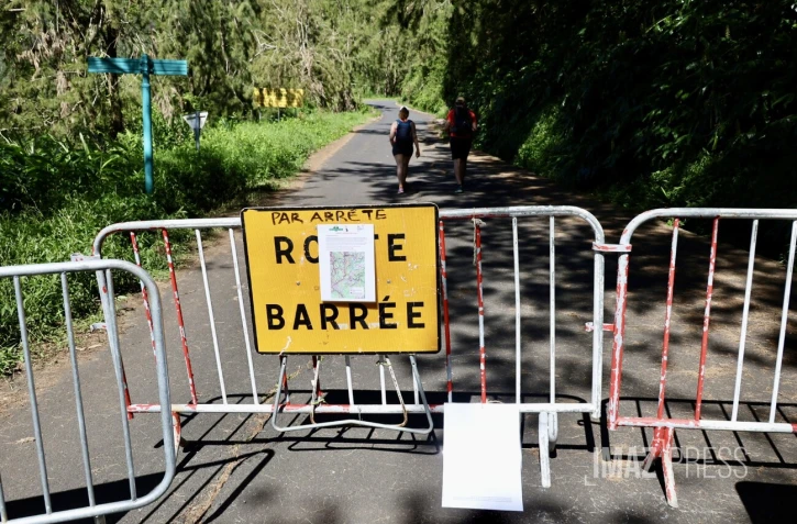 Route forestière de Mafate fermée 
