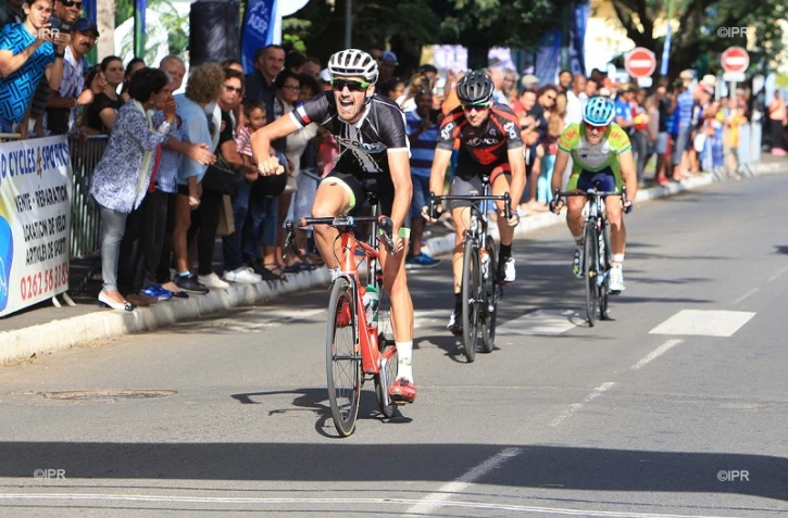 [VIDEO] Tour cycliste : Florian Vilette remporte la 1ère étape