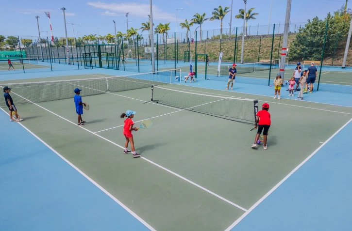 Saint-Denis : inauguration des courts de tennis à Primat