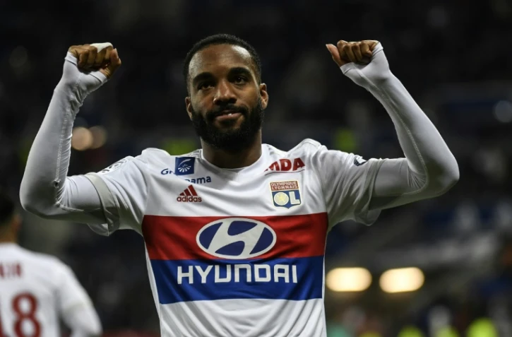 L'attaquant de Lyon, Alexandre Lacazette exulte après avoir inscrit un but face à Nice au Parc OL, le 20 mai 2017