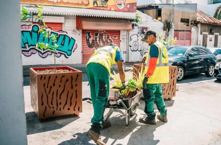  Saint-Denis : 20 nouvelles jardinières installées en centre-ville 