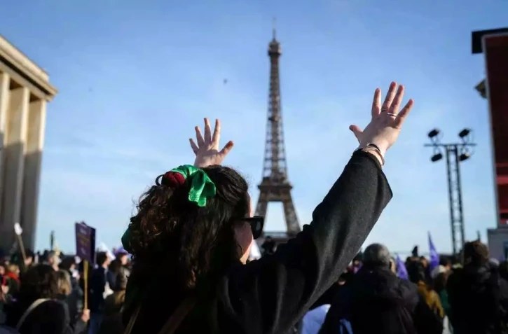 Députés et sénateurs réunis en Congrès au château de Versailles pour inscrire le droit à l'avortement dans la Constitution, le 4 mars 2024 ( POOL / EMMANUEL DUNAND )