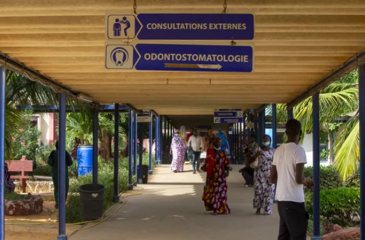 hopital au sénégal où onze bébés sont morts dans un incendie