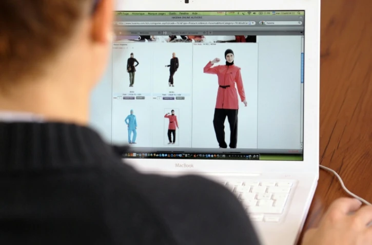 En pleine polémique sur le "burkini", quelques mairies côtières de France, de Corse jusqu'au Pas-de-Calais, ont pris des arrêtés pour interdire ce type de tenue de plage