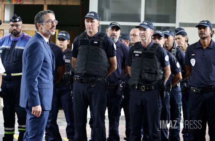 Hommage à Malartic pour les trois policiers tués