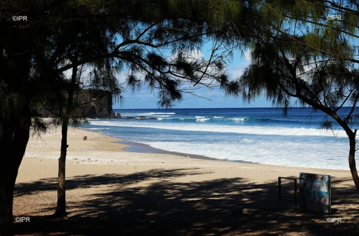 plage et bar fermé