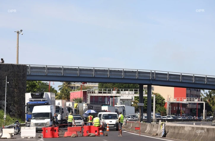 gilets jaunes ,barrage gilets jaunes 