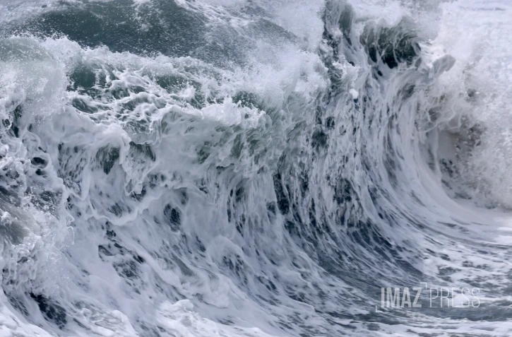 Houle à la darse du Port Ouest