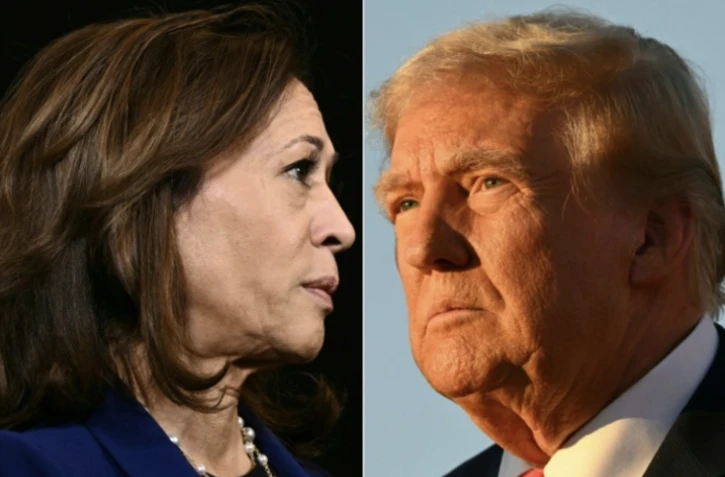 Diptyque d'images créé le 04 novembre 2024 montre, de gauche à droite, la candidate démocrate à l'élection présidentielle, la vice-présidente des Etats-Unis Kamala Harris à Madison, dans le Wisconsin, le 31 octobre 2024 ; et l'ancien président des Etats-Unis et candidat républicain à l'élection présidentielle Donald Trump à Butler, en Pennsylvanie, le 5 octobre 2024 ( AFP / Brendan SMIALOWSKI )