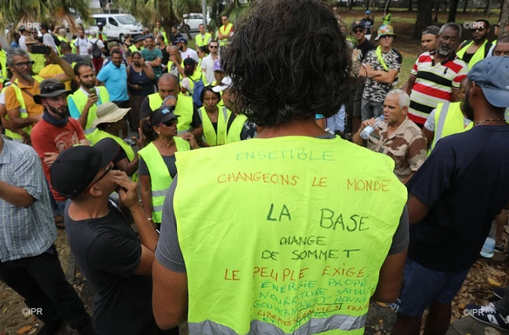 gilets jaunes réunion 