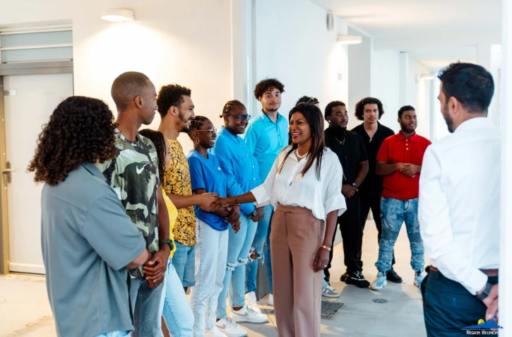 Le Port : 13 jeunes félicités pour leurs participations aux jeux olympiques de 2024